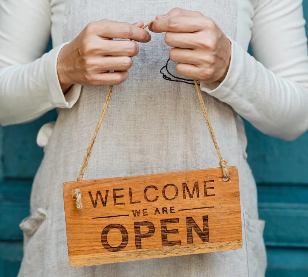 Welcome to Point Studio Art, we are open!